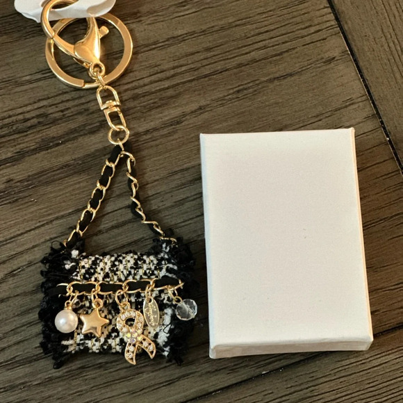 Novelty Mini Handbag Shape Charm Pendant Or Keychain Black NWOT - Picture 5 of 7